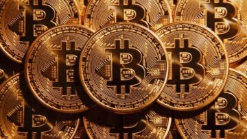 Bitcoin Falls Below $67K, More Than 75K Traders Liquidated Amid Market Decline